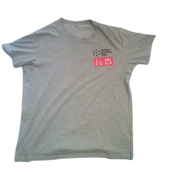 Mens Uniqlo T-shirt "Street Soccer USA" Uniqlo gray t-shirt Size XL - Picture 2 of 4